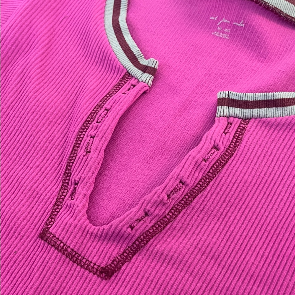 Urban Outfitters Pink Short Sleeve Top - Picture 4 of 4